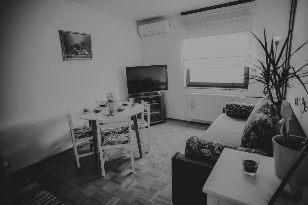Petros Apartmani Vukovar Ngoại thất bức ảnh